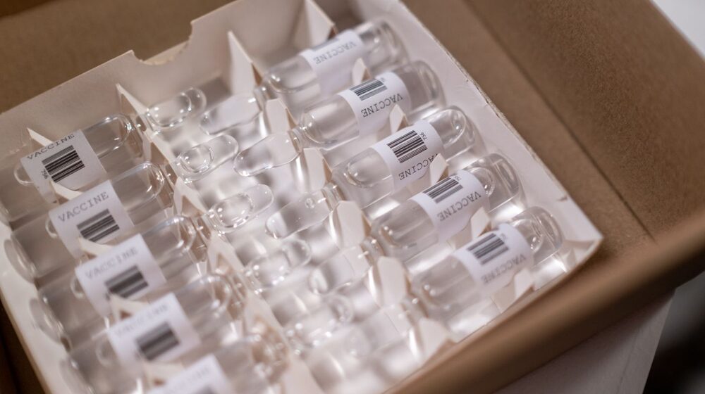 Cold-Chain Courier Best Practices: Keeping Medical Shipments at 2–8°C
